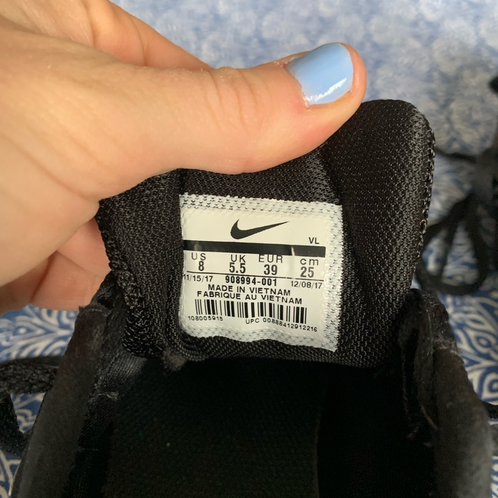 Nike running shoes - Picture 4 of 4